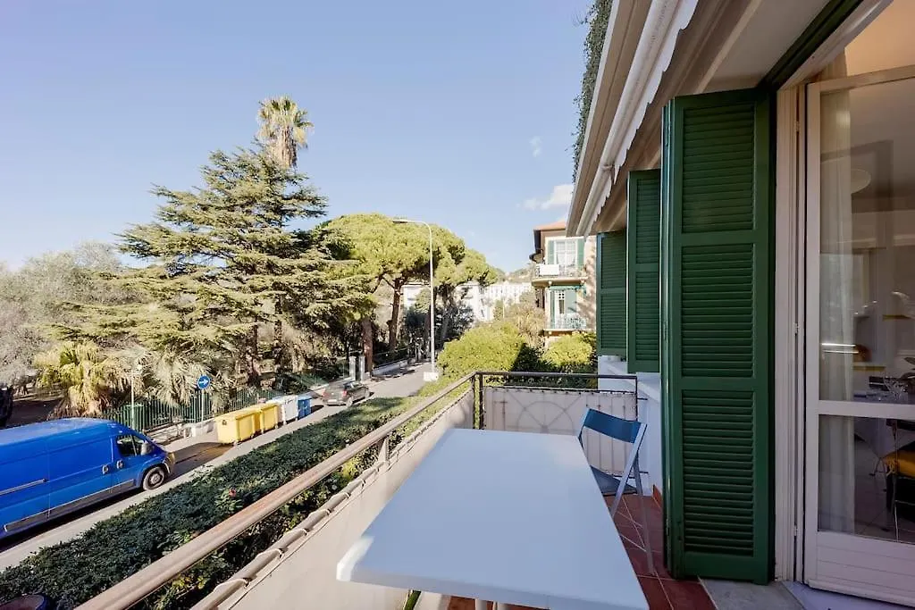 Victoria Hall Bordighera - 2 Bedroom Apartment - Parking 0*,  Italy