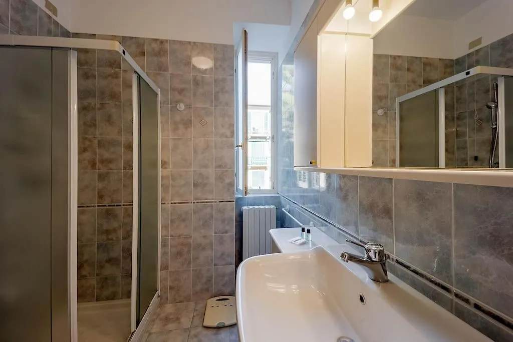 Victoria Hall Bordighera - 2 Bedroom Apartment - Parking