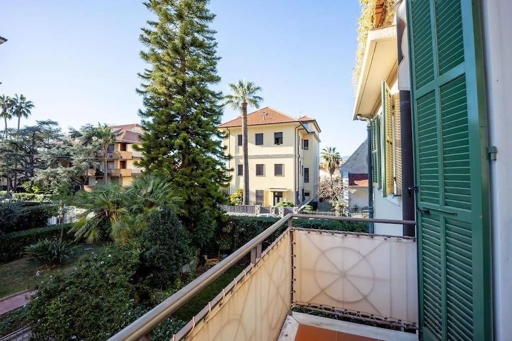 Victoria Hall Bordighera - 2 Bedroom Apartment - Parking Italy